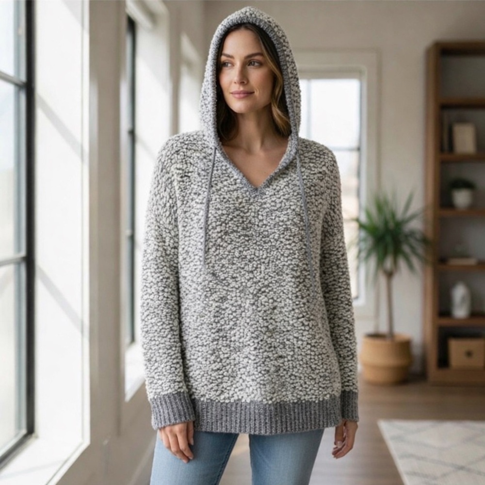 Fab'rik American Threads
Popcorn Yarn Super Cozy and Fluffy
Knit Hoodie size M/L